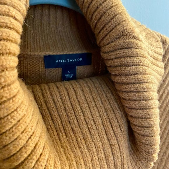 Ann Taylor Alpaca Wool Thick Ribbed Turtleneck Sweater in Mustard Yellow [L] - Picture 5 of 7